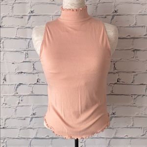 Guess Peach Top